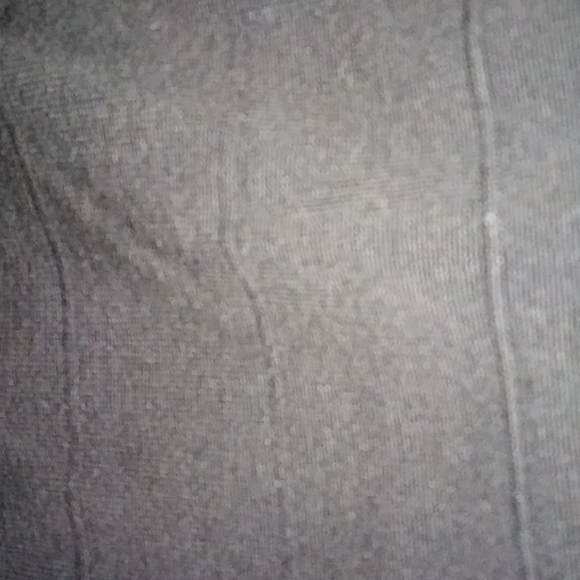 Genit - Picture 6 of 6